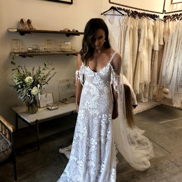 Grace loves lace Sol - Picture 3 of 5